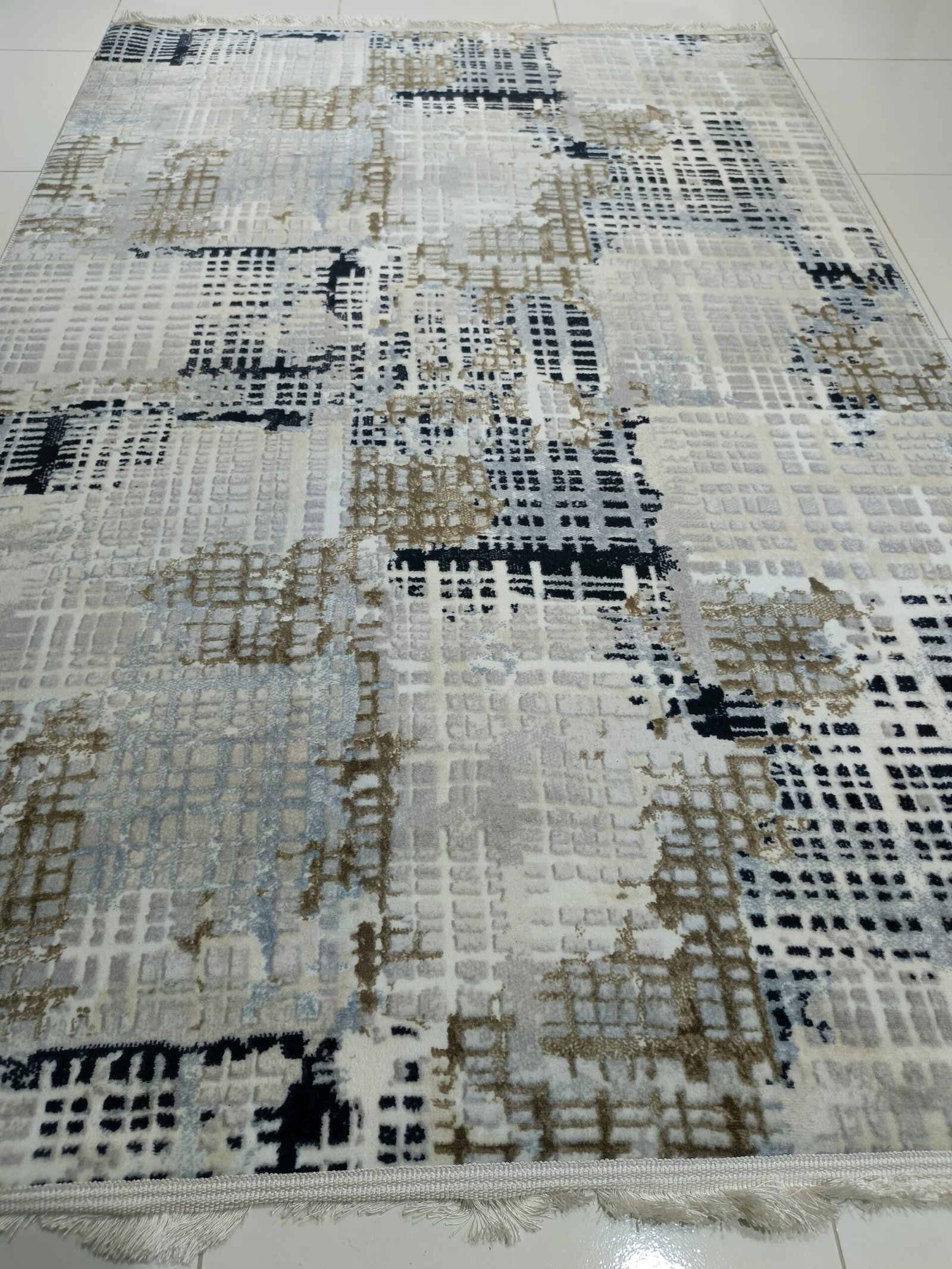 4×6 ft Turkish Soft Rug – Lightweight Modern Abstract Design in Beige, Blue & Grey - Image 2