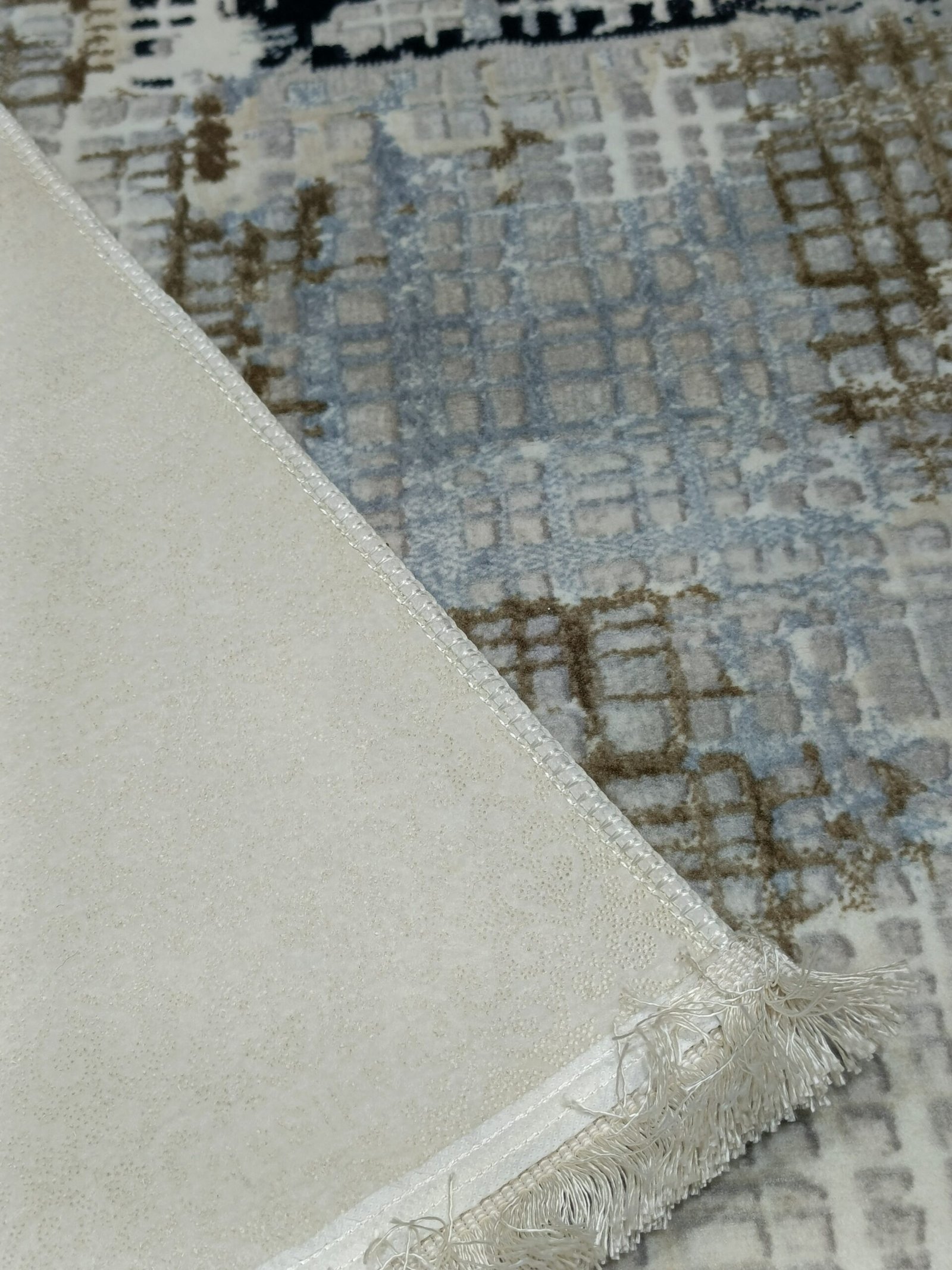 4×6 ft Turkish Soft Rug – Lightweight Modern Abstract Design in Beige, Blue & Grey - Image 6