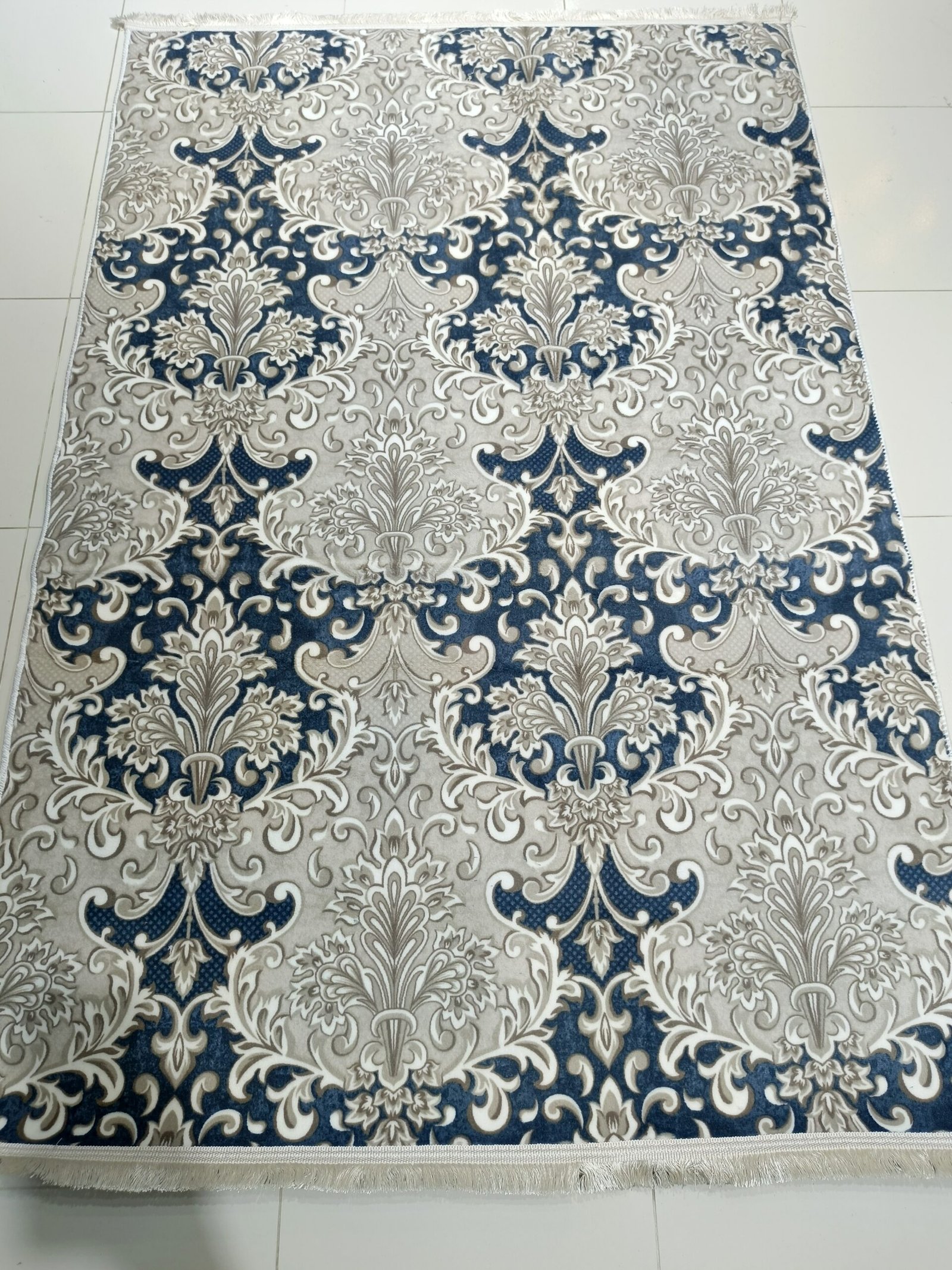 4×6 ft Turkish Royal Design Rug – Lightweight & Soft Premium Carpet in Beige & Blue