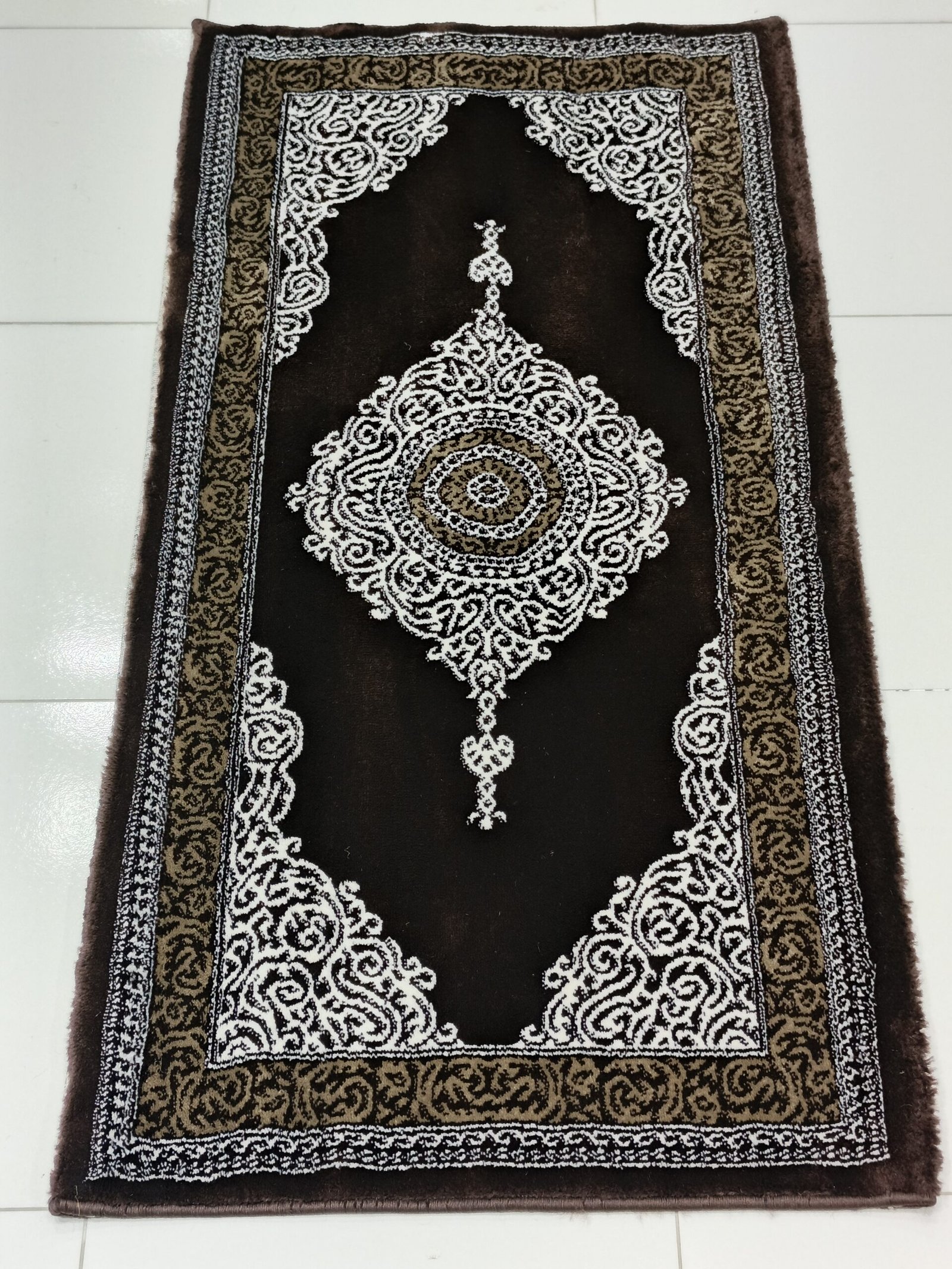 Sultanah Royale Velvet Rug – Heavy Turkish Premium Carpet | Deep Brown & Gold Classic Pattern | Soft, Thick & Luxury Finish