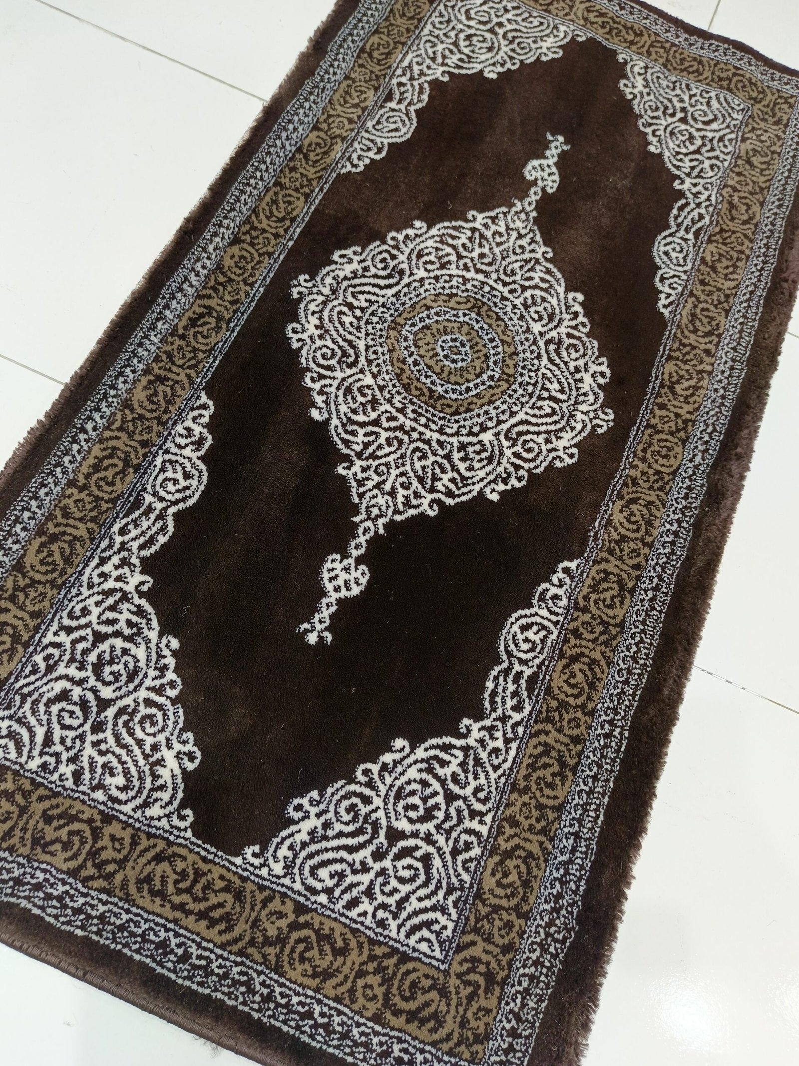 Sultanah Royale Velvet Rug – Heavy Turkish Premium Carpet | Deep Brown & Gold Classic Pattern | Soft, Thick & Luxury Finish - Image 2