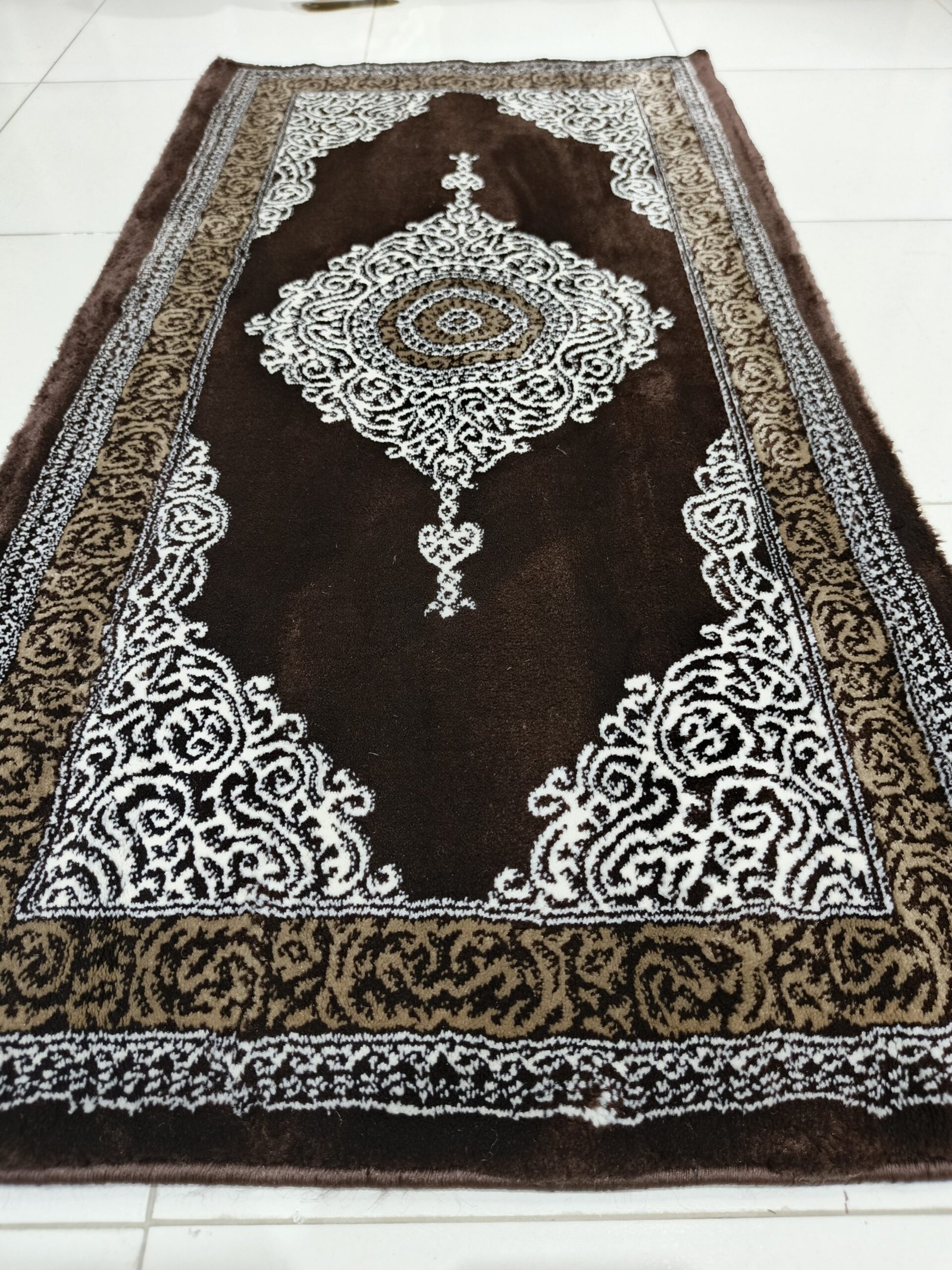 Sultanah Royale Velvet Rug – Heavy Turkish Premium Carpet | Deep Brown & Gold Classic Pattern | Soft, Thick & Luxury Finish - Image 3