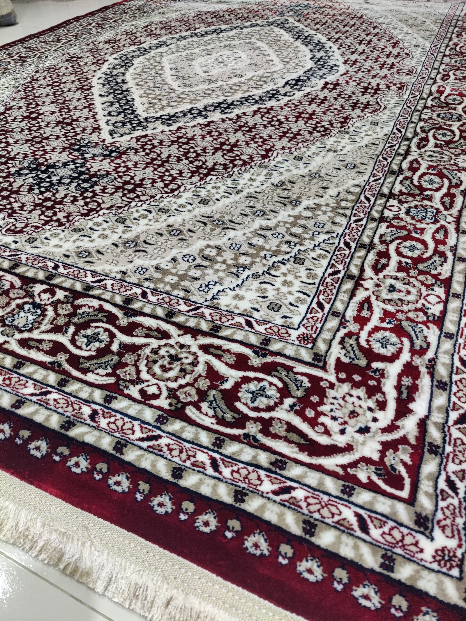 Royal Ember Harmony – 6×9 ft Turkish Persian Medallion Rug in Deep Black & Red | Premium Polyester | Made in Turkey - Image 2