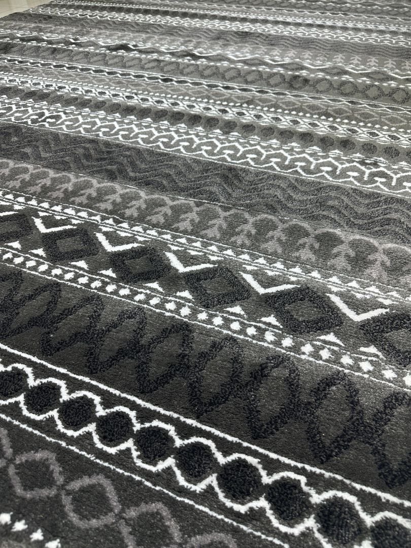 Obsidian Nomad | 6.5 × 9.5 ft Premium Turkish Rug | Tribal Geometric Design | Heavyweight Comfort - Image 4