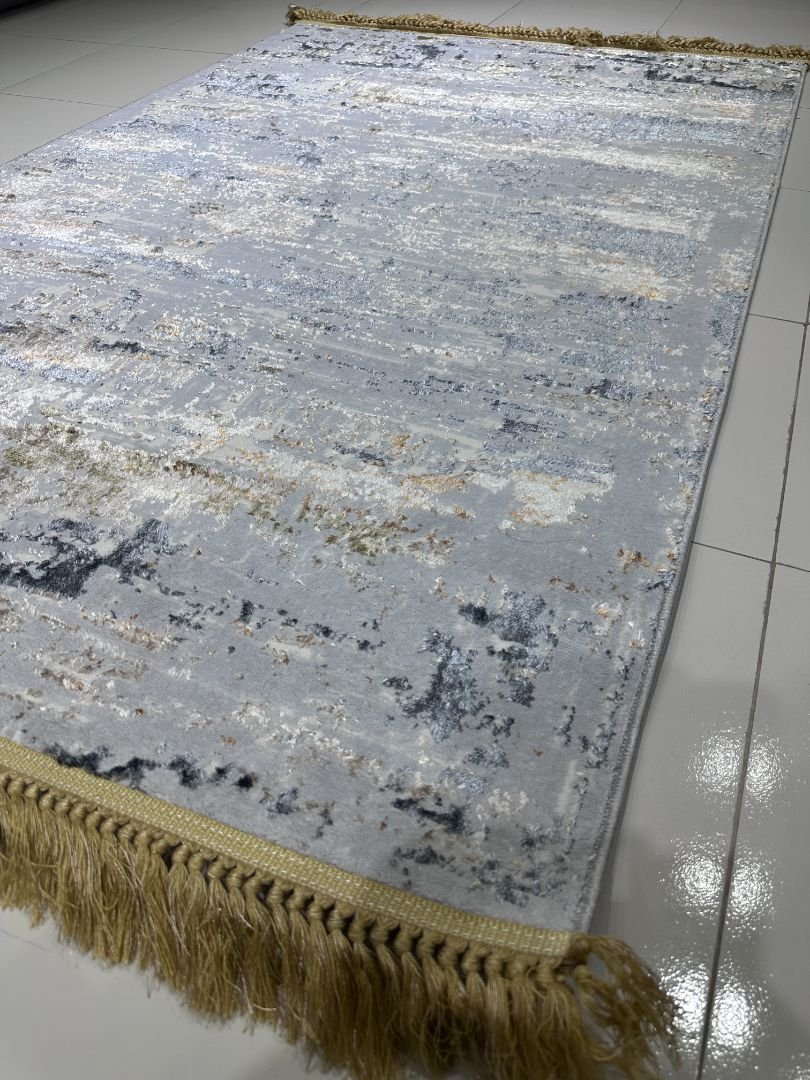 Golden Mist Aura – Premium Turkish Shiny Living Room Carpet 3.9 × 5.9 ft | Light Gray Abstract Luxury Rug with Fringe | Soft Designer Carpet for Bedroom & Sofa Area - Image 3