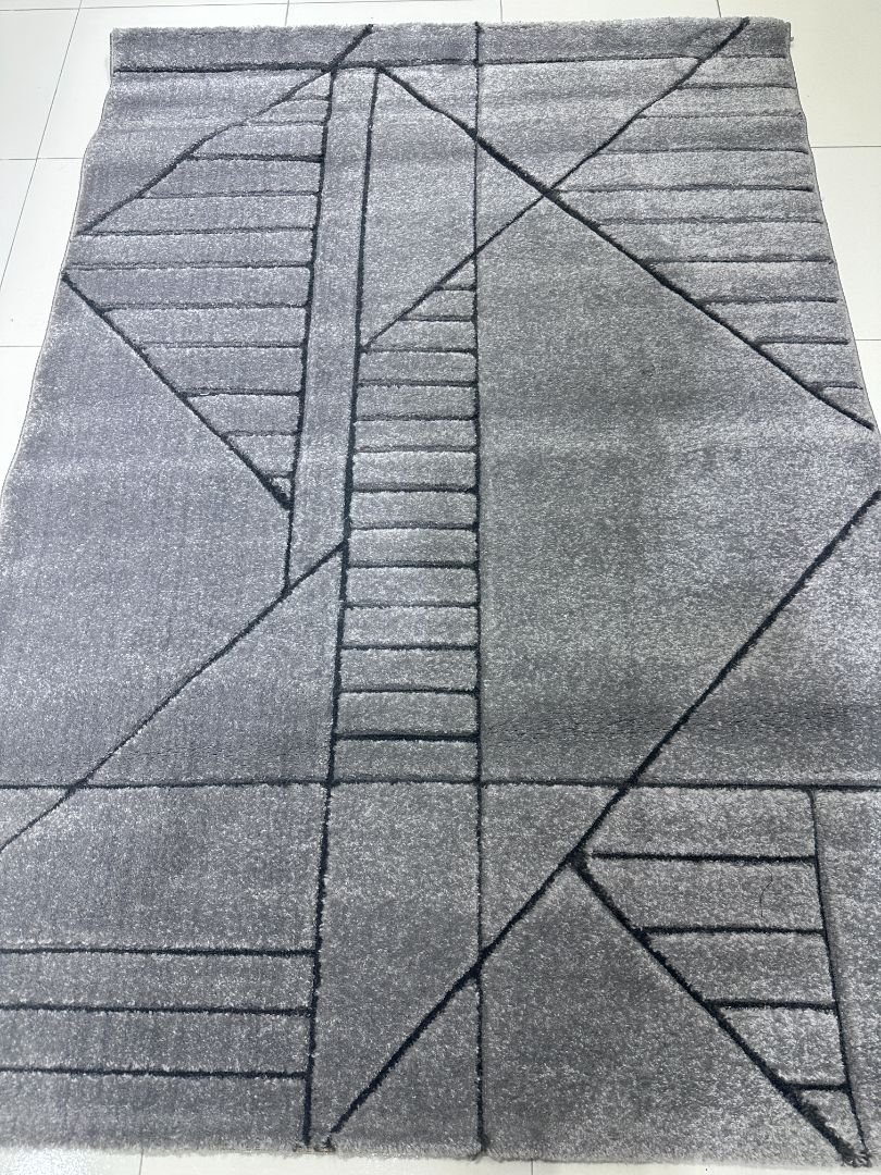 Grisy Silver Geometry – Premium Turkish Modern Carpet 4 × 5.6 ft | Soft Polypropylene Designer Rug | Elegant Minimal Living Room Carpet