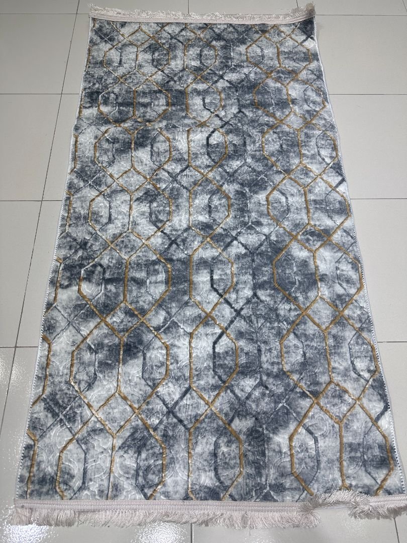 Golden Hex Marble Runner – Turkish Modern Rug 2.5 × 5 ft | Grey Geometric Anti-Slip Polypropylene Carpet | Elegant Hallway & Bedside Runner