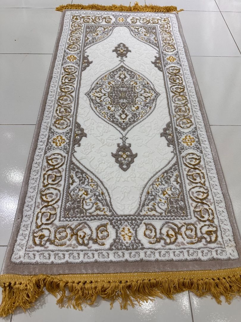 Champagne Heritage Persian-Style Turkish Rug – 2×4 ft