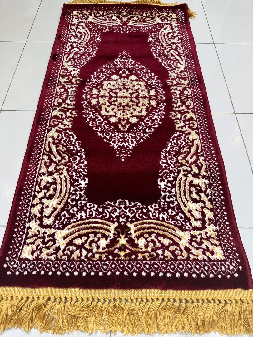 Royal Garnet Persian-Style Turkish Rug – 2×4 ft