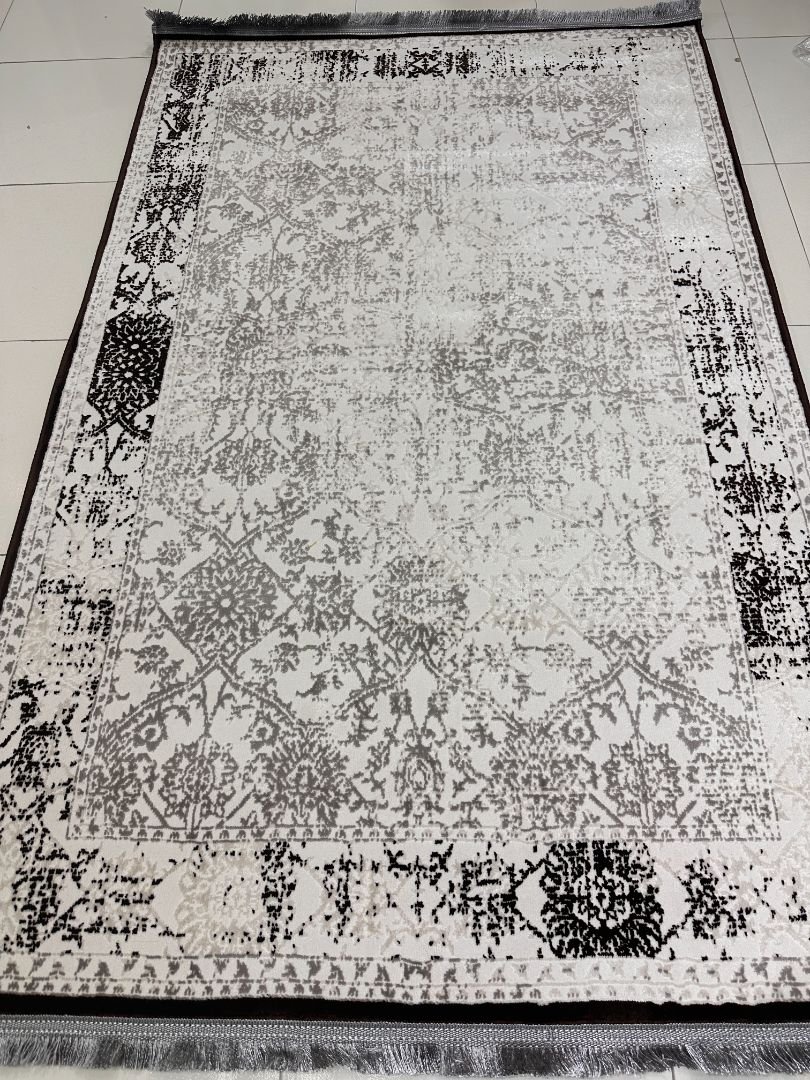 Ashen Garden Persian-Style Turkish Rug – 4×6 ft