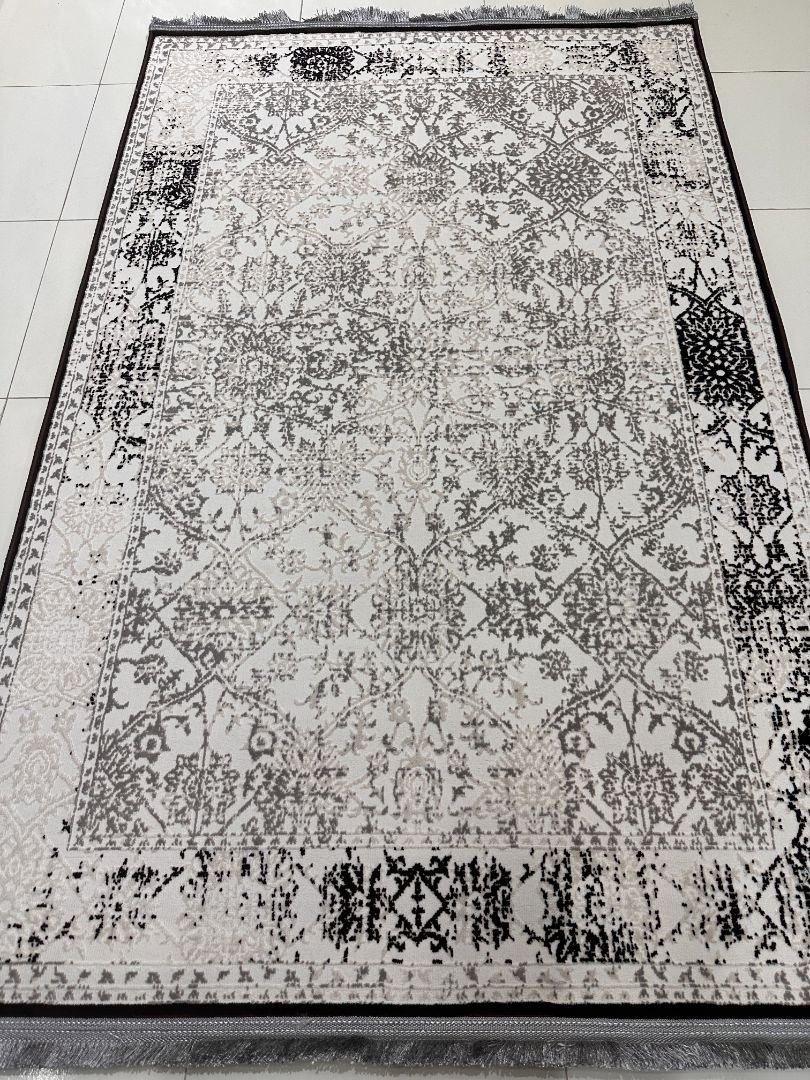 Ashen Garden Persian-Style Turkish Rug – 4×6 ft - Image 2