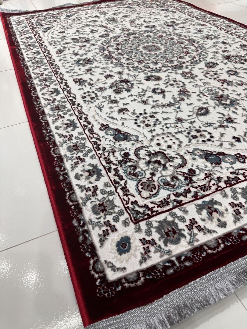 Kashan Ruby Persian-Style Turkish Rug – 4×6 ft - Image 3