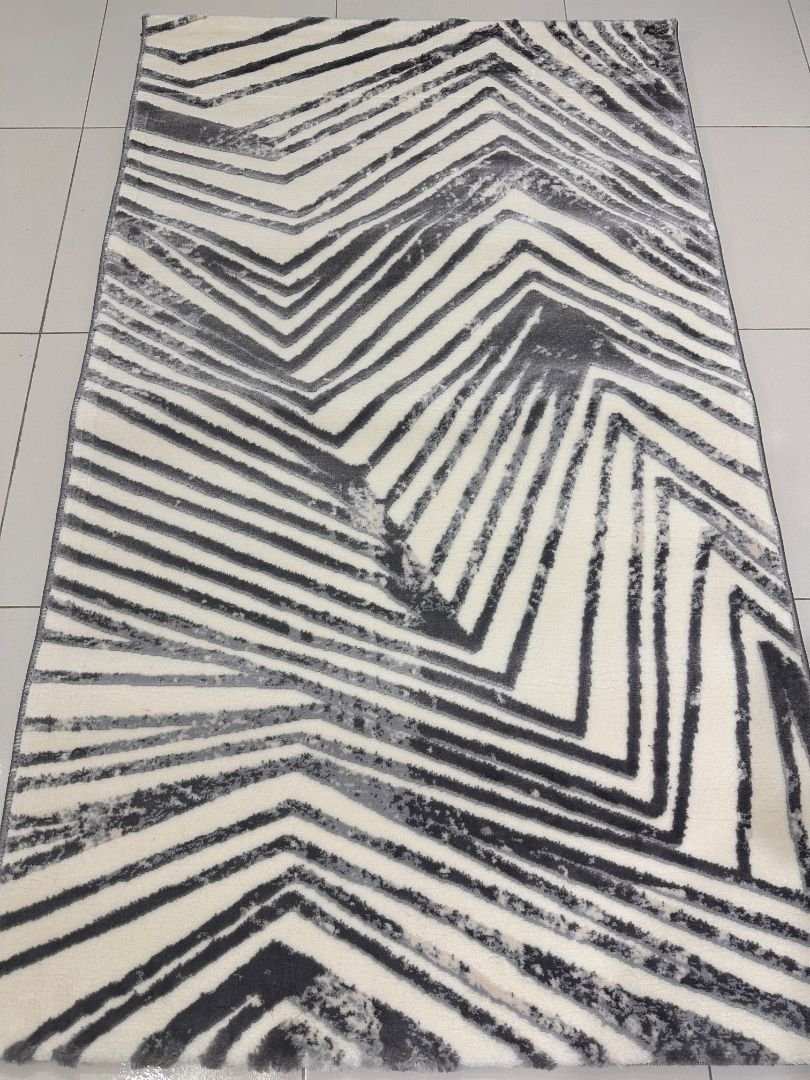Monochrome Maze Modern Turkish Rug – 3×5 ft