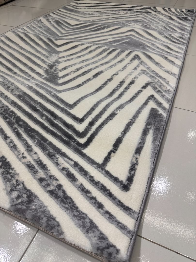 Monochrome Maze Modern Turkish Rug – 3×5 ft - Image 4