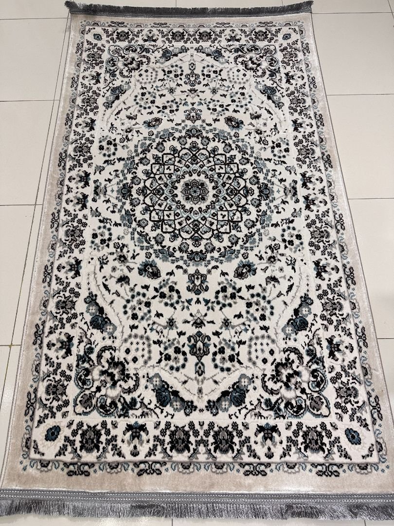 Kashan Ivory Persian-Style Turkish Rug – 3×5 ft