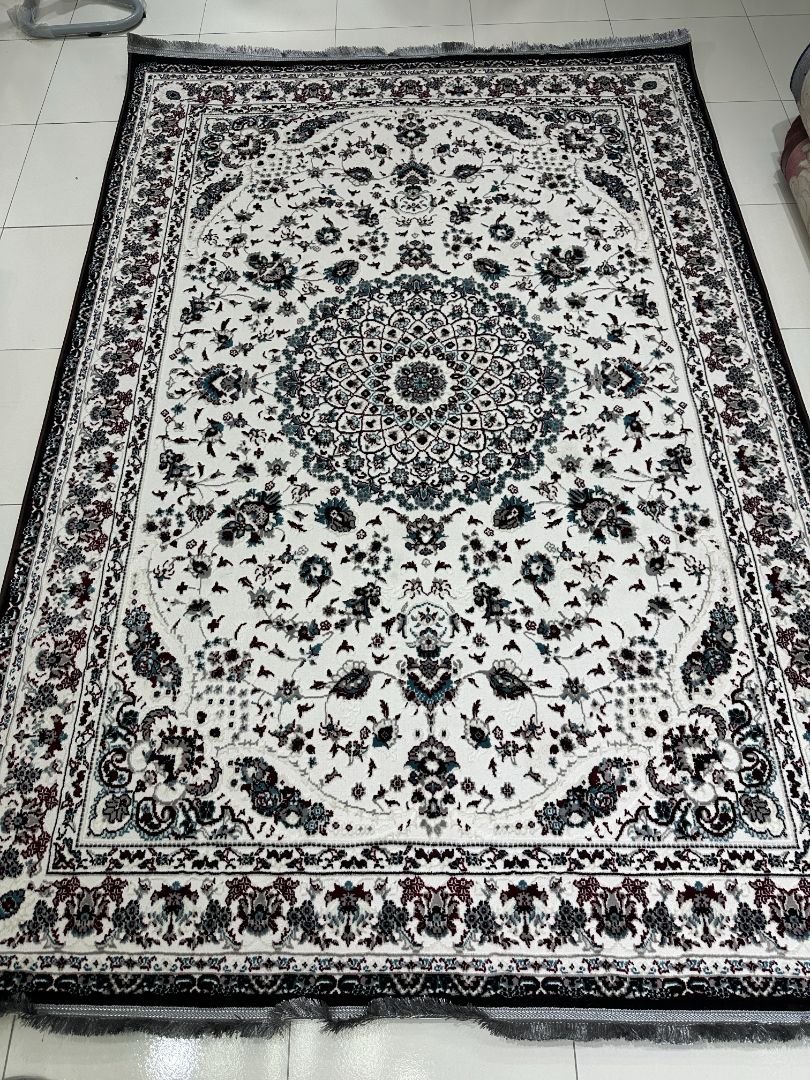 Onyx Rosette Persian-Style Turkish Rug – 5.2×7.5 ft