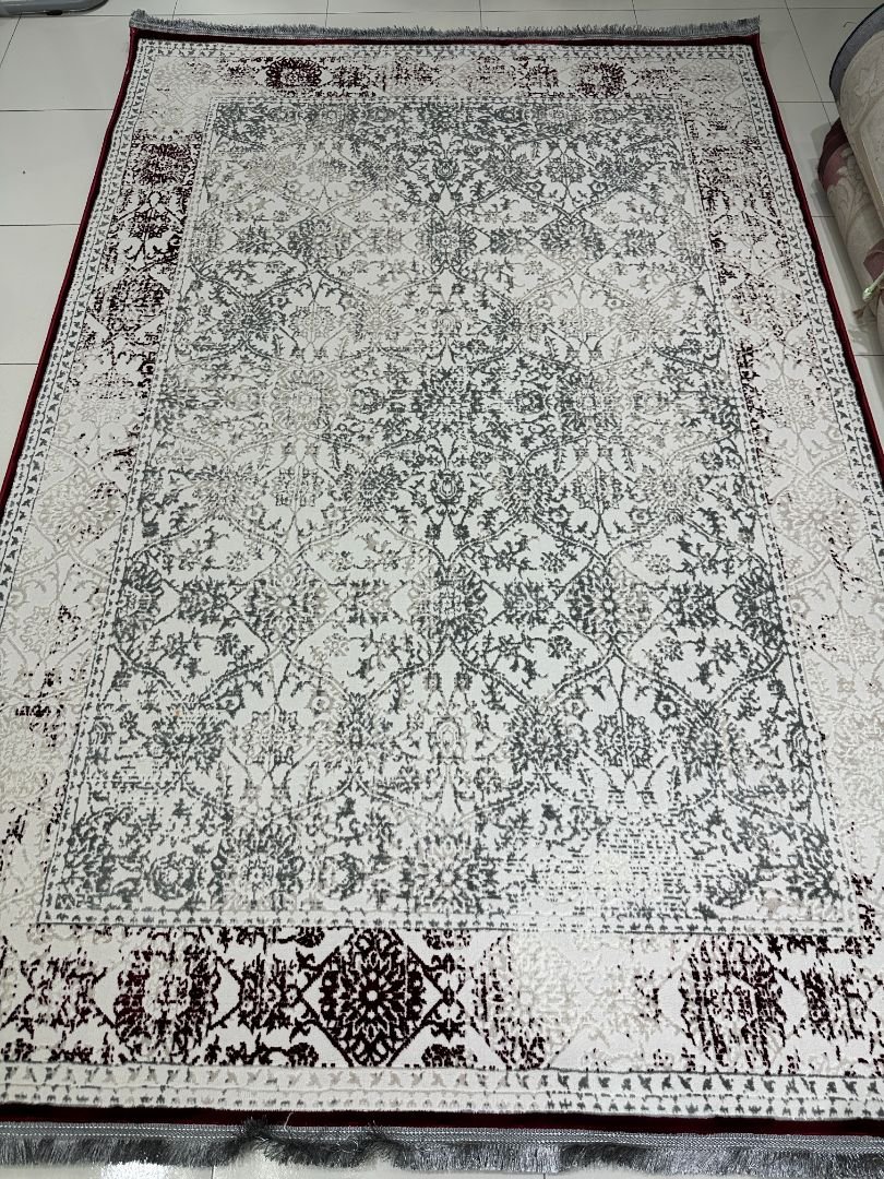 Ivory Tabriz Distressed Persian-Style Turkish Rug – 5.2×7.5 ft