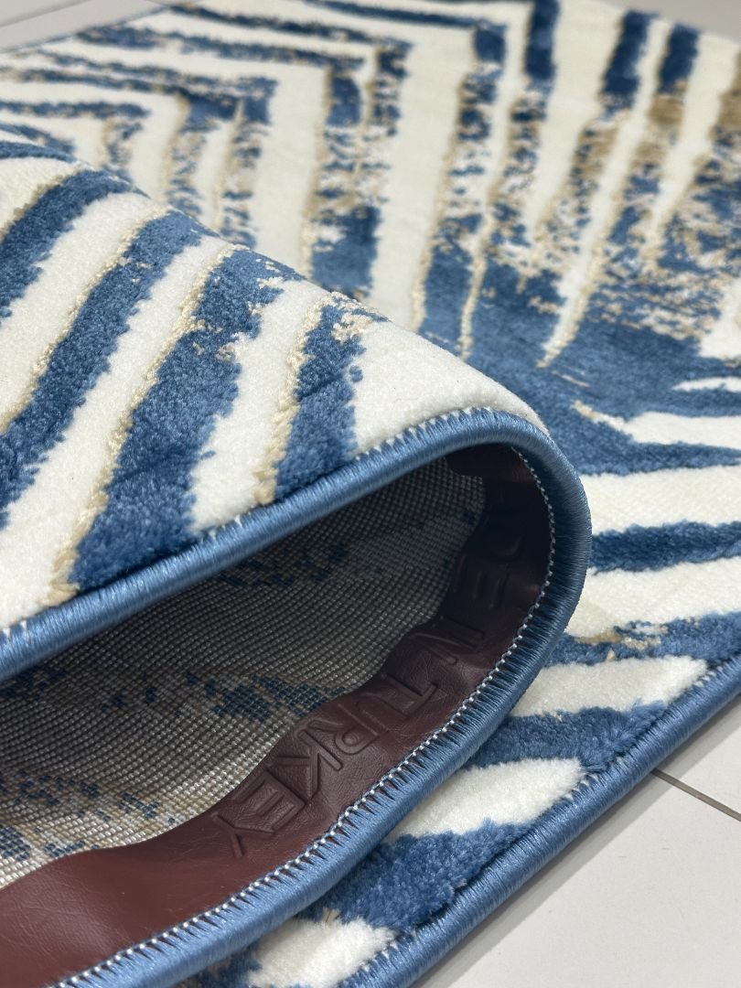 VECTRA Blue Geometric Turkish Runner Rug – 1.97 × 4.91 ft - Image 4