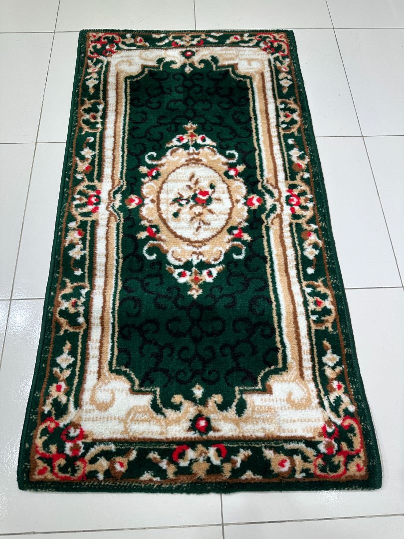 Emerald Palace Bangladeshi Entryway Rug – Traditional Green Door Mat Carpet, 2 × 4 ft, 10mm