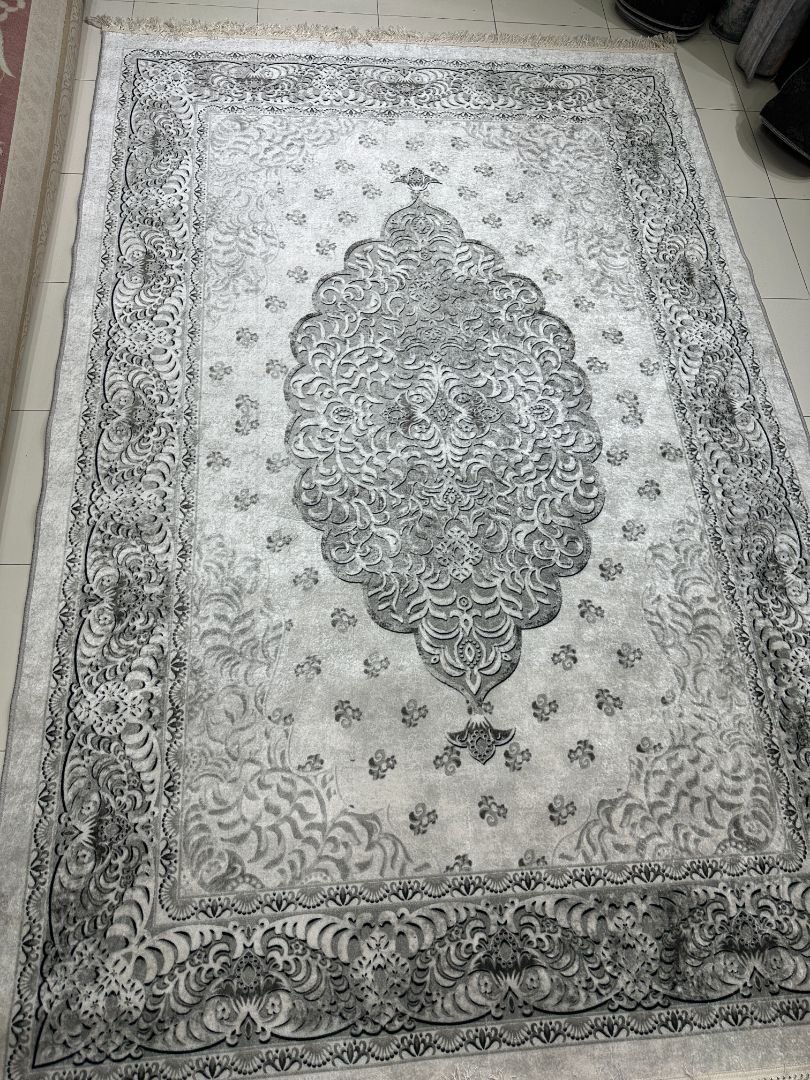 Silver Medallion Turkish Rug – 6.2×9.6 ft - Image 6